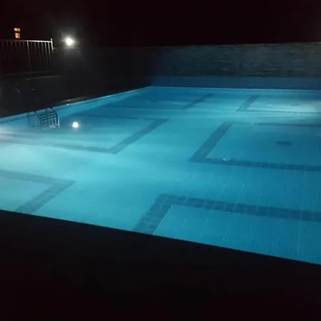 Sun Rose בית אירוח פמוקלה